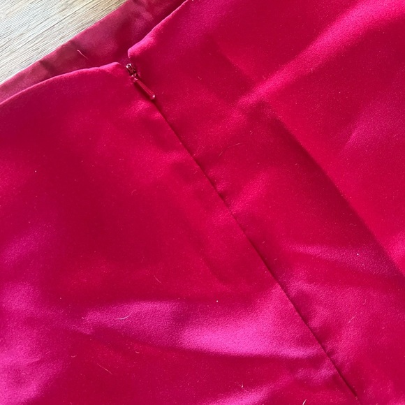 Alexia Designs Size 18 strapless Two Piece Gown Set
- Picture 4 of 13